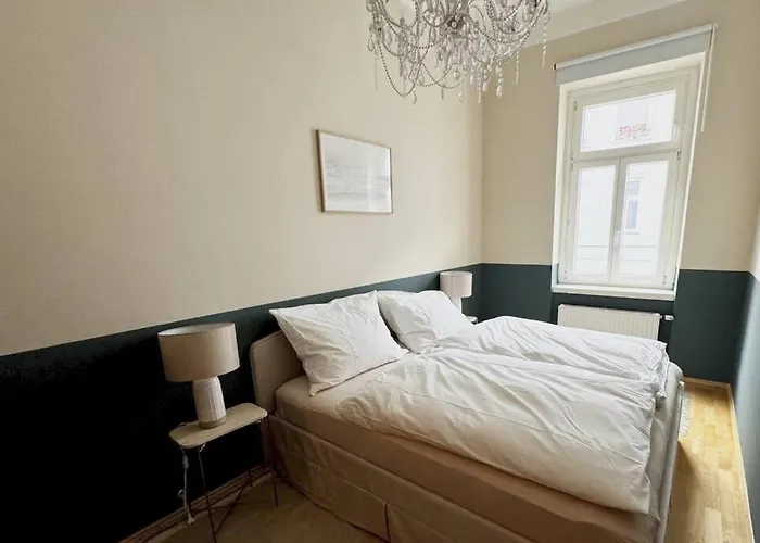 Neue, Gross & Gemuetliche Wohnung Mit Toller Anbindung